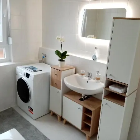 Privatunterkunft Stilvolles & Komfortables 3 *